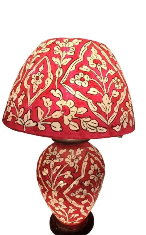 Side table camel skin lamp red white art