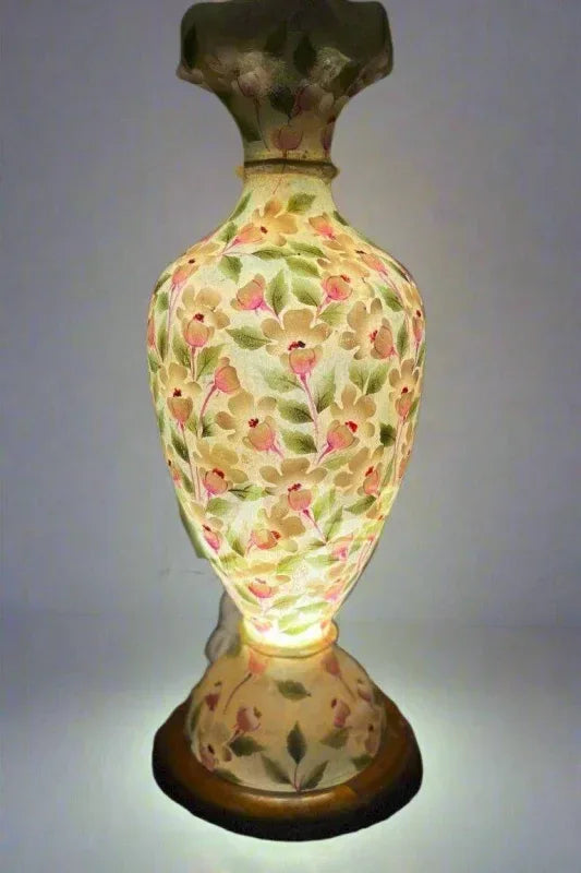 Vase camel skin lamp white green flower art